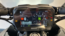Ducati Diavel V4 - Dark Stealth Yellow (25MY)